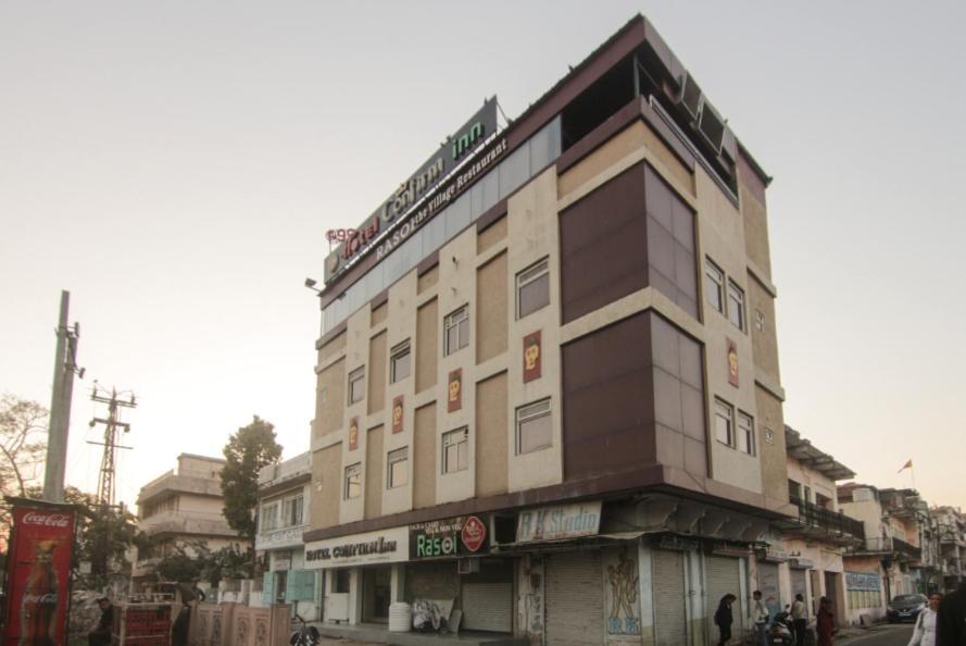 Hotel Confirm Inn Kota 科塔 外观 照片