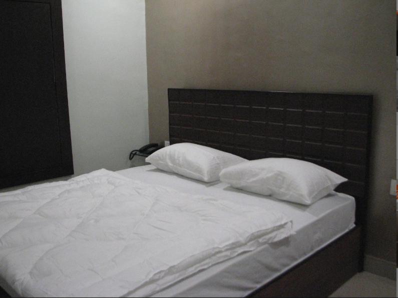 Hotel Confirm Inn Kota 科塔 外观 照片